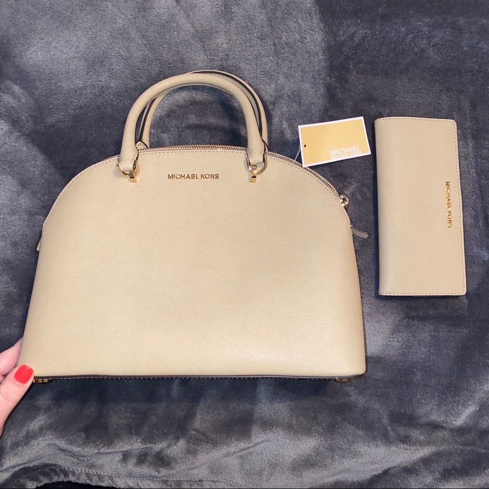 Michael Kors Emmy Lg Dome Satchel w/ Wallet